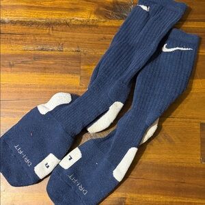 Nike Elite Men's Navy and White Athletic Socks